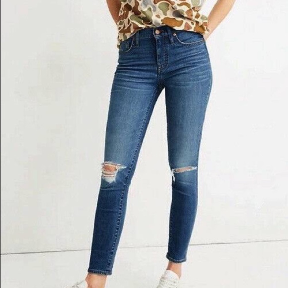 Lucky Brand Charlie Skinny Jeans Knee Rips
